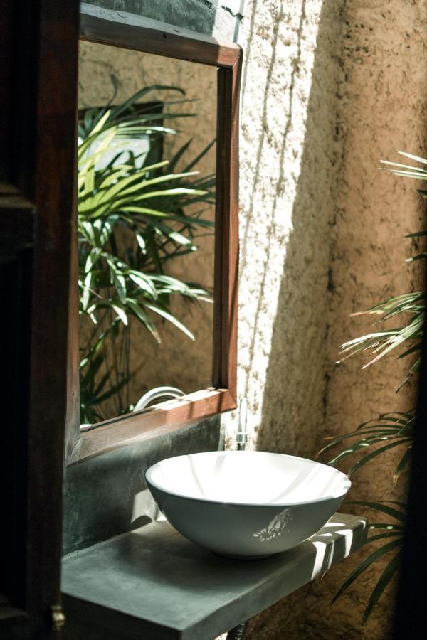Casa Gitano Hotel Ahangama Bagian luar foto